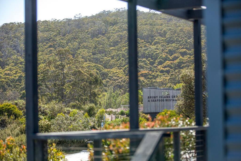 Bruny Island Escapes And Hotel Bruny Alonnah Екстериор снимка