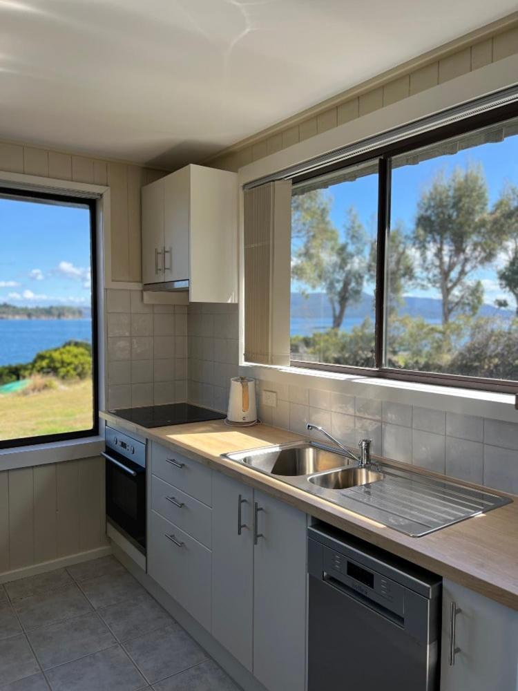 Bruny Island Escapes And Hotel Bruny Alonnah Екстериор снимка