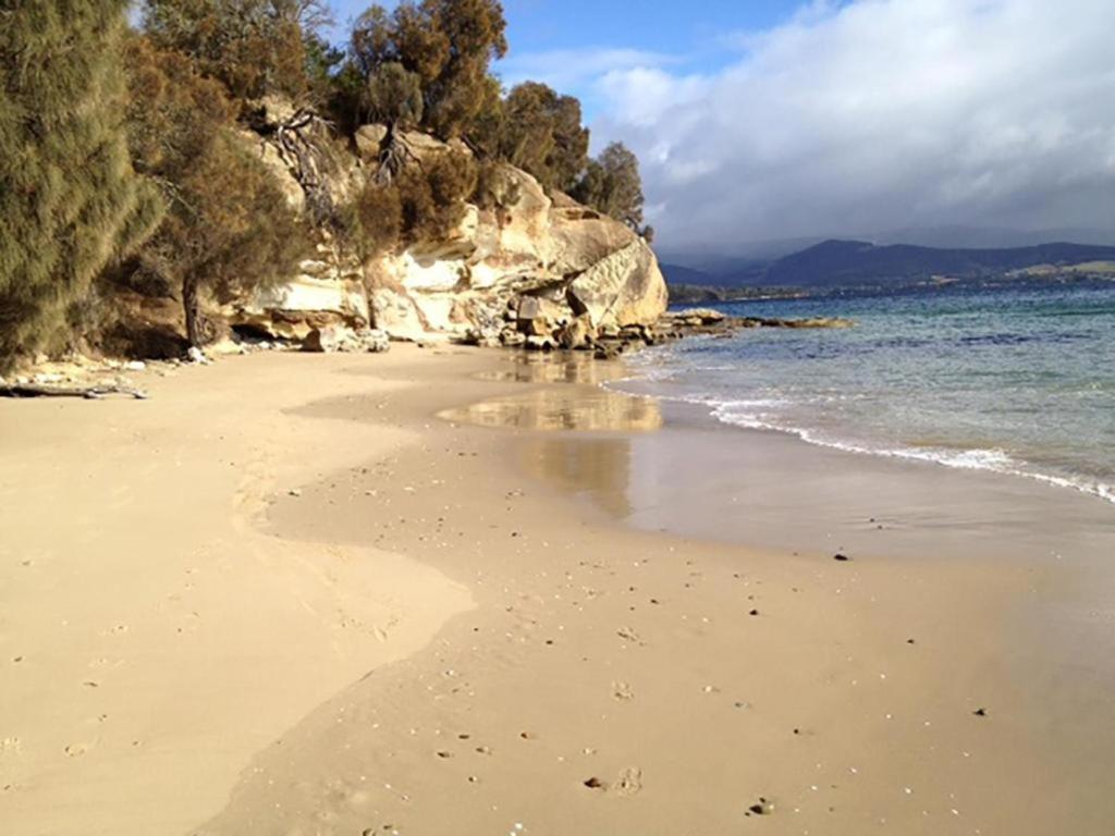 Bruny Island Escapes And Hotel Bruny Alonnah Екстериор снимка